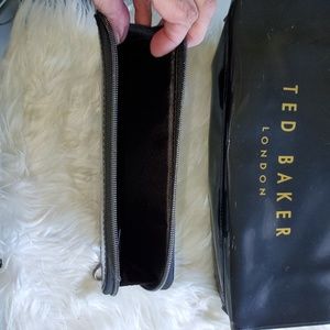 Ted Baker London Bags - TED BAKER LONDON LARGE BAG AND SMSLL BAG. Ted Baker London Bags - TED BAKER LONDON LARGE BAG AND SMSLL BAG.